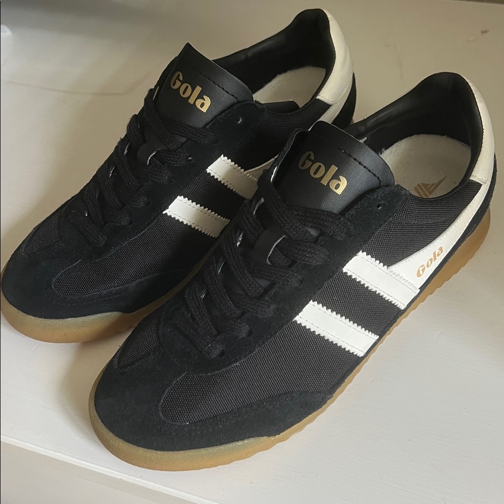 Gola Classic Black Tornado sneakers size 7.5. Great condition.